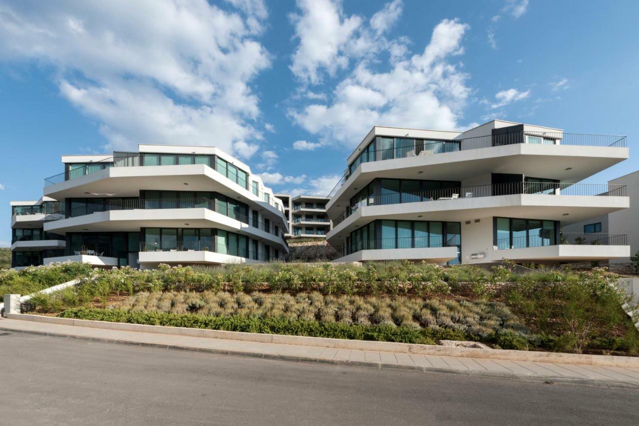 Blue Water Apartment Zrnovo Екстер'єр фото
