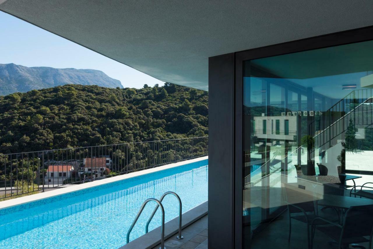 Blue Water Apartment Zrnovo Екстер'єр фото
